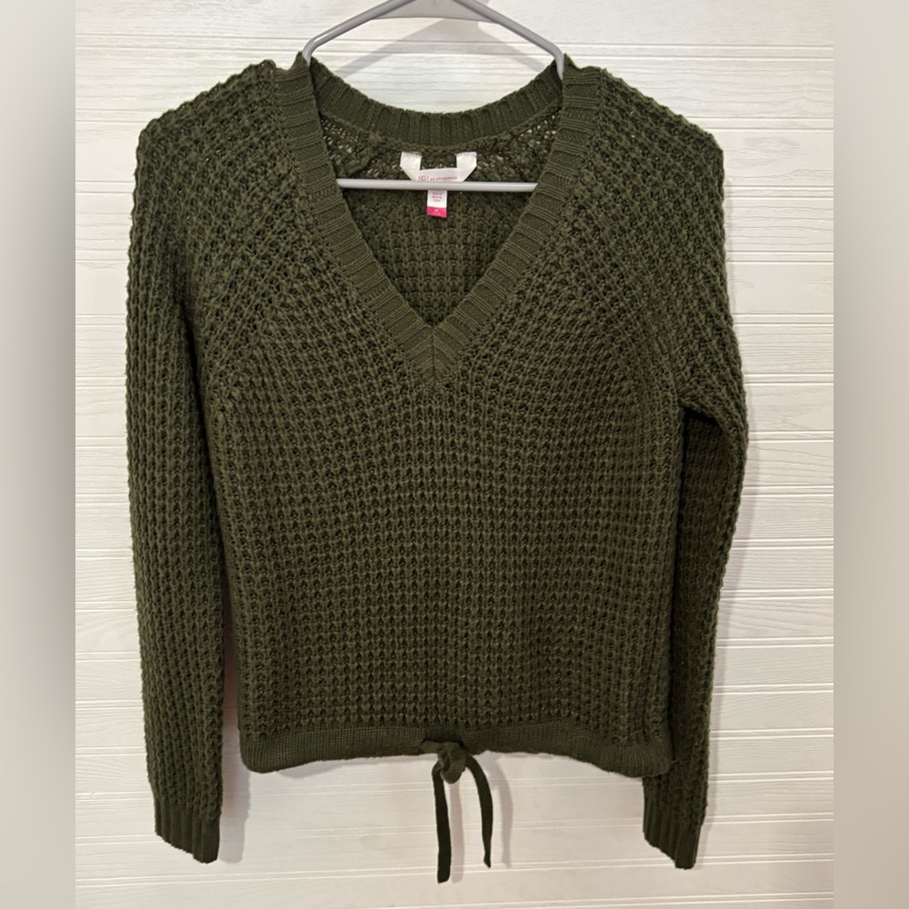 No Boundaries Olive Green V-Neck Knit Sweater